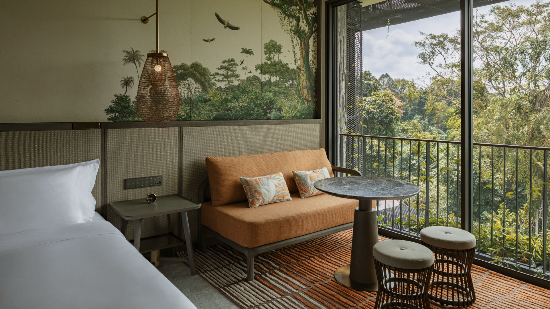 Mandai Rainforest Resort by Banyan Tree-Rainforest King sofa